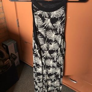 Billabong dress black and white